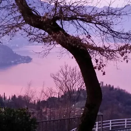 Holiday home Nel Bosco Perledo