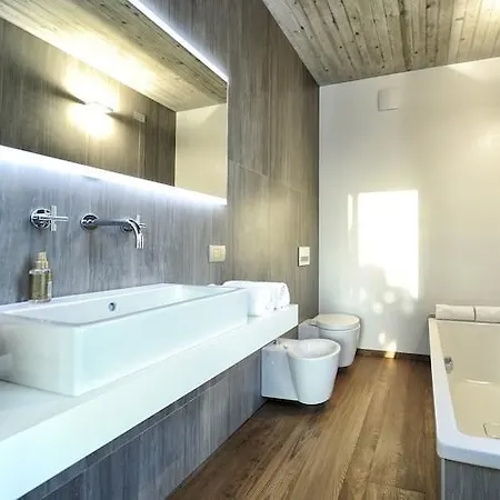 Holiday home Nel Bosco Perledo